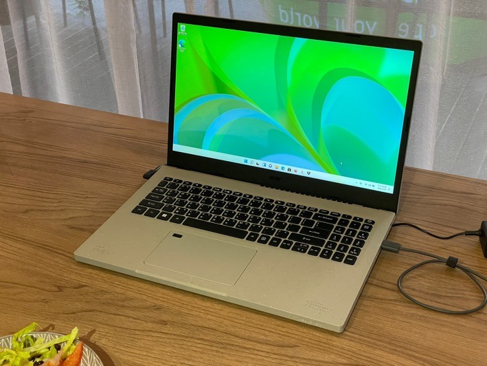 綠色環保材質!ACER Aspire Vero i5開箱