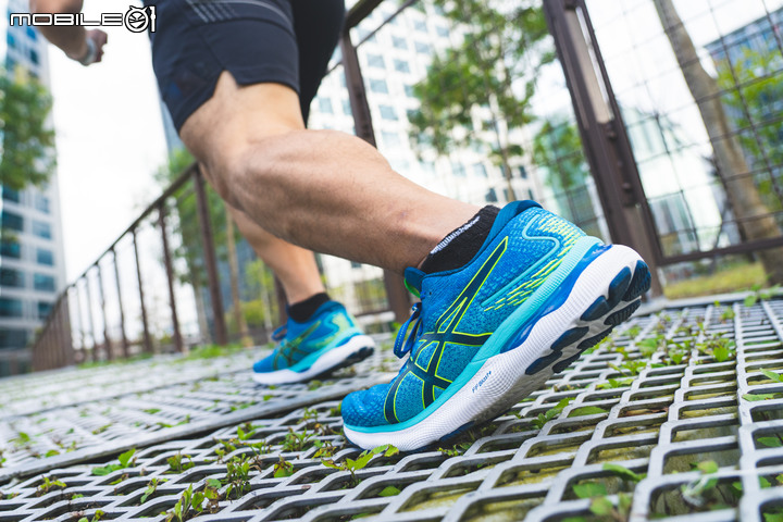 ASICS GEL-NIMBUS 24 評測報告|緩震回彈的奧義!