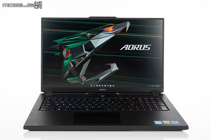 GIGABYTE AORUS 17 YE5 實機測試｜頂規筆電獨顯帶來快意效能