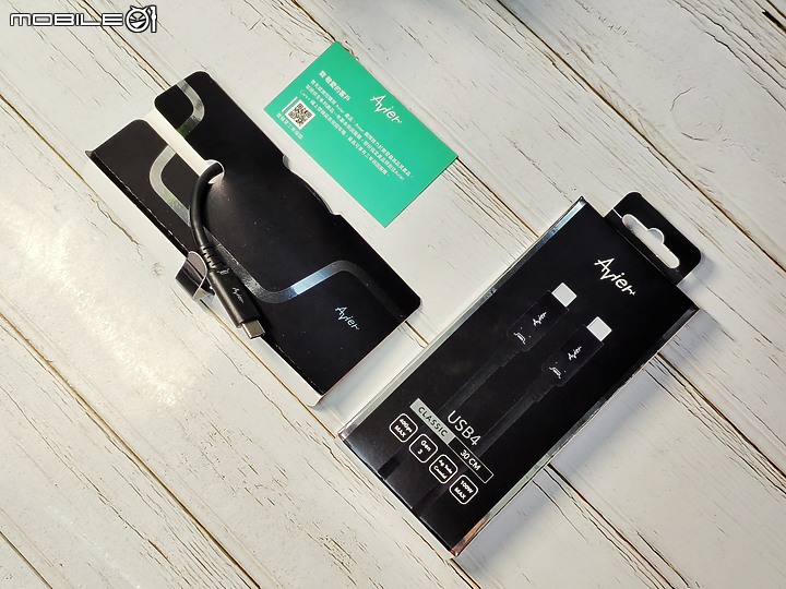「 Mac配件 」Avier CLASSIC USB4 傳輸線開箱實測 – 高速傳輸、百瓦充電、還支援影像傳輸