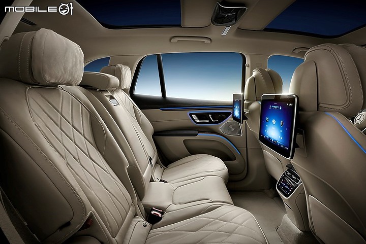 【海外新訊】Mercedes-Benz釋出EQS SUV最終測試照,預告4/19正式發表!