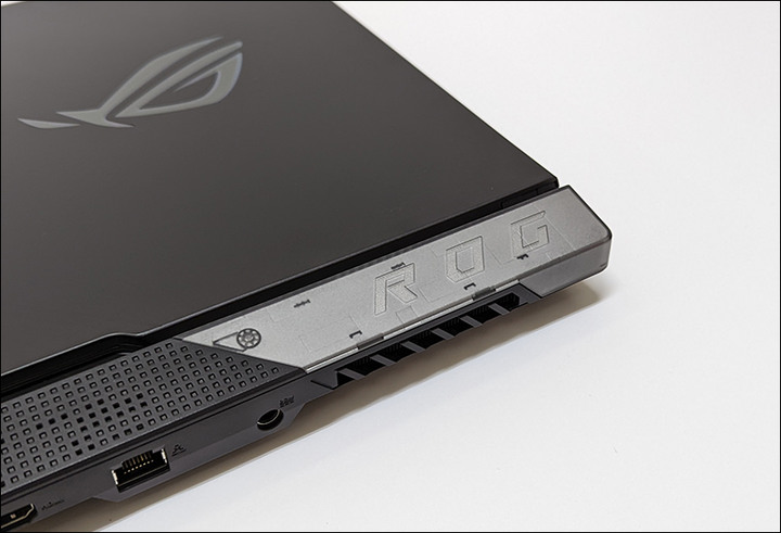 快速開箱:ROG Strix SCAR 15 G533ZW
