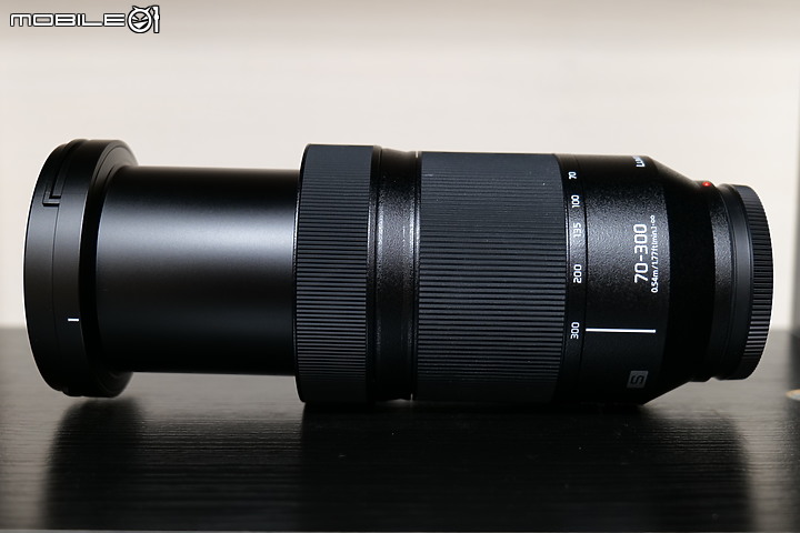 S 70-300mm F4.5-5.6開箱