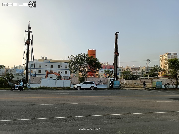 德中路與援中路轉角間建案(暫名)