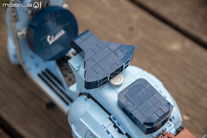 樂高 LEGO 10298 Vespa 125|忠於原貌的義式浪漫風情!
