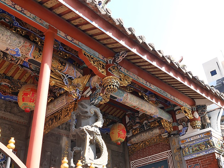 艋舺青山宮、朝北醫院、艋舺清水巖、萬華區史展示中心 — 艋舺市街散步之二