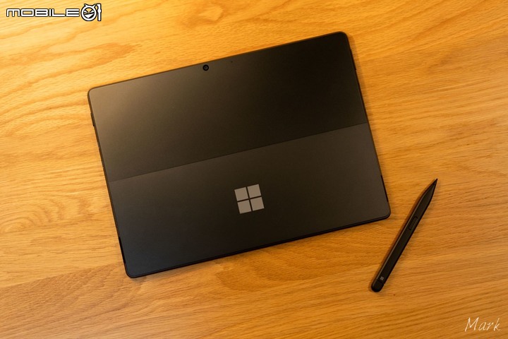 [開箱]Microsoft Surface Pro8 石墨黑