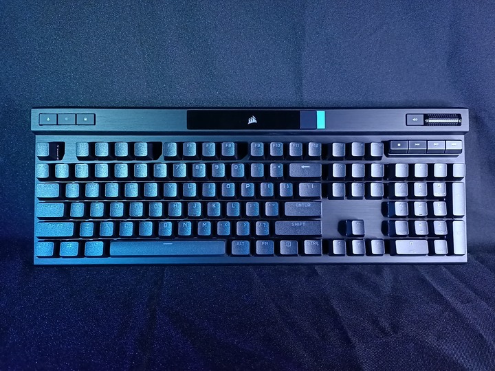 這就是傳說中的大秘寶!? Corsair K70 RGB PRO 紅軸版 開箱