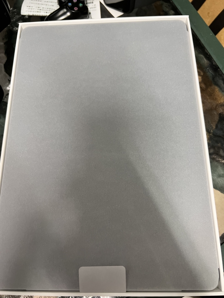 關於蝦皮神腦iPad9到貨時間 更新：3/1號終於到貨