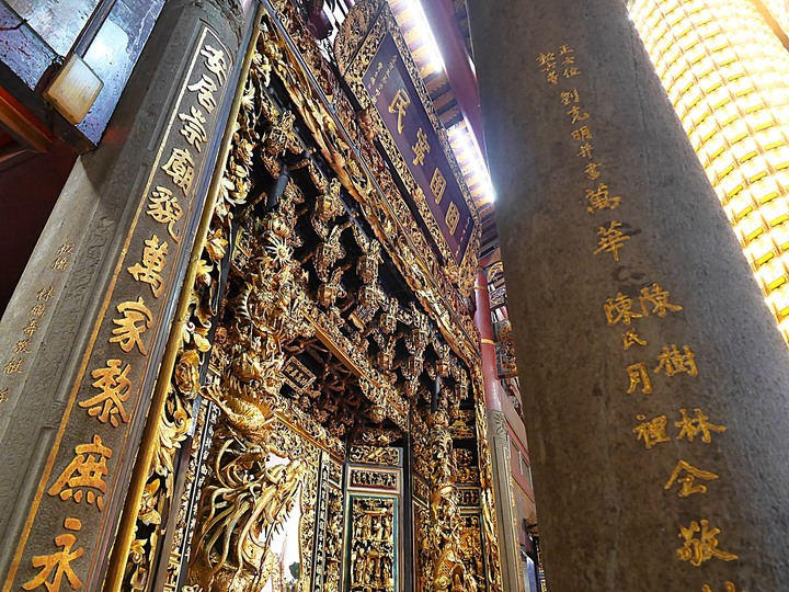 艋舺青山宮、朝北醫院、艋舺清水巖、萬華區史展示中心 — 艋舺市街散步之二