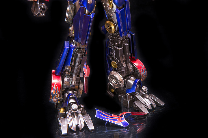 Threezero 變形金剛〈復仇之戰 柯博文 DLX版〉