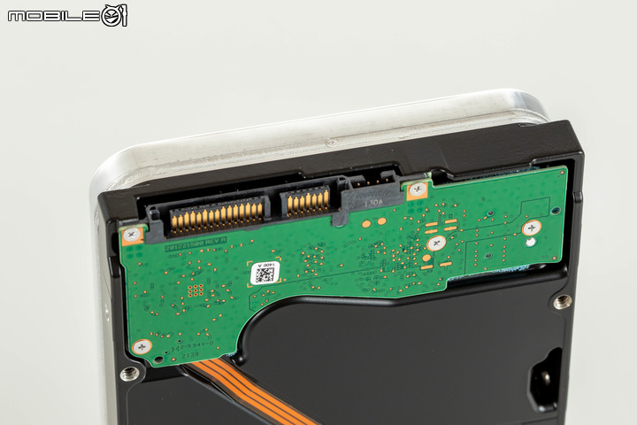 Seagate IronWolf Pro 20TB NAS 硬碟實測 以超大容量與穩定效能提供海量儲存空間