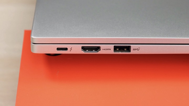 電競品牌走入時尚輕薄生活 XPG XENIA Xe，與 Intel 聯手打造長效筆電