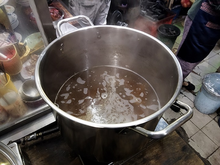 東門町官吏派出所、仁武宮、慈濟宮,外掛西市鱔魚麵與國園大飯店 — 嘉義市區古蹟散策(二)