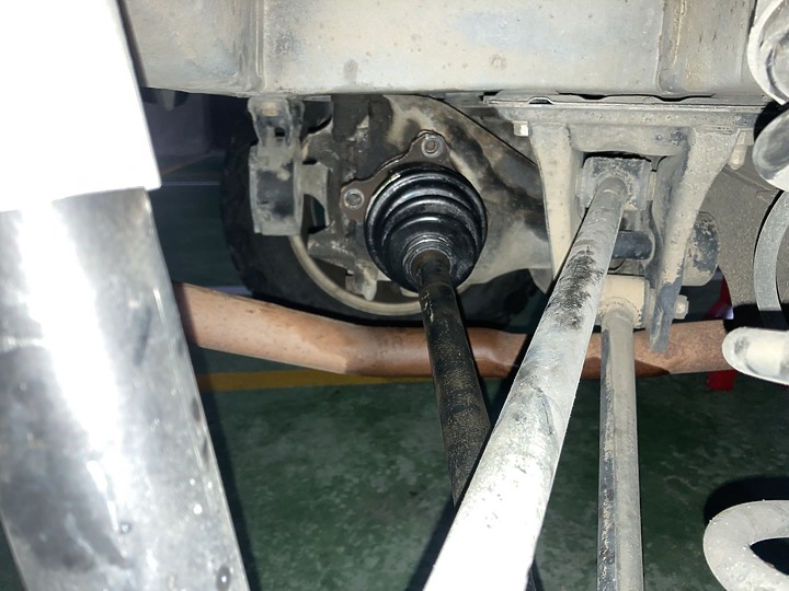 教學文:第一代RAV4 後傳動軸防塵套更換