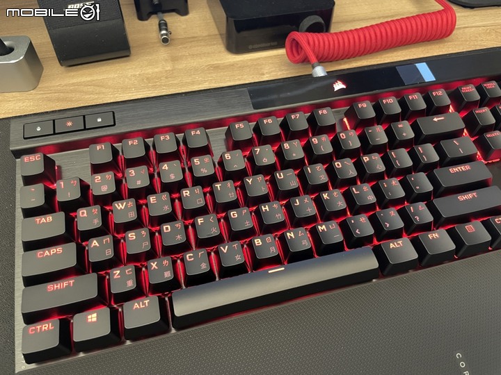 經典再現 CORSAIR K70 RGB PRO機械式鍵盤