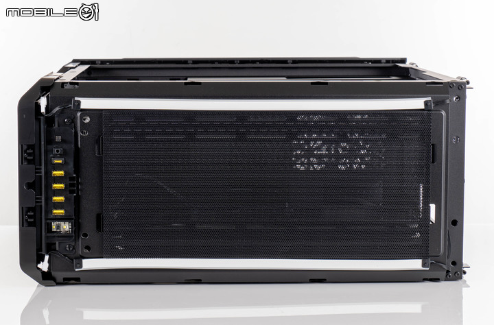 CORSAIR iCUE 5000T RGB 機殼開箱實裝 以滿滿燈效設計打造個人絢爛風格
