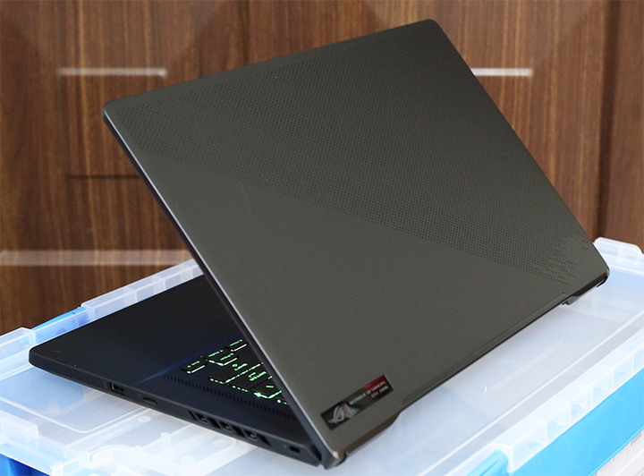 【西風】ROG Zephyrus M16 圖賞