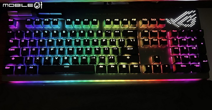 AniMe Matrix 玩轉燈效個人化風格 ROG Strix Flare II Animate 開箱