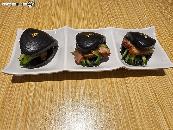 Samsung Galaxy S22 Ultra 夜幕紅開箱！實拍照片分享！