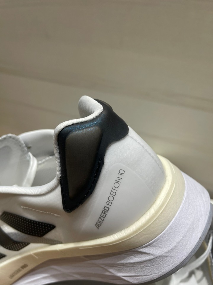 [心得] Adidas Adizero Boston 10開箱
