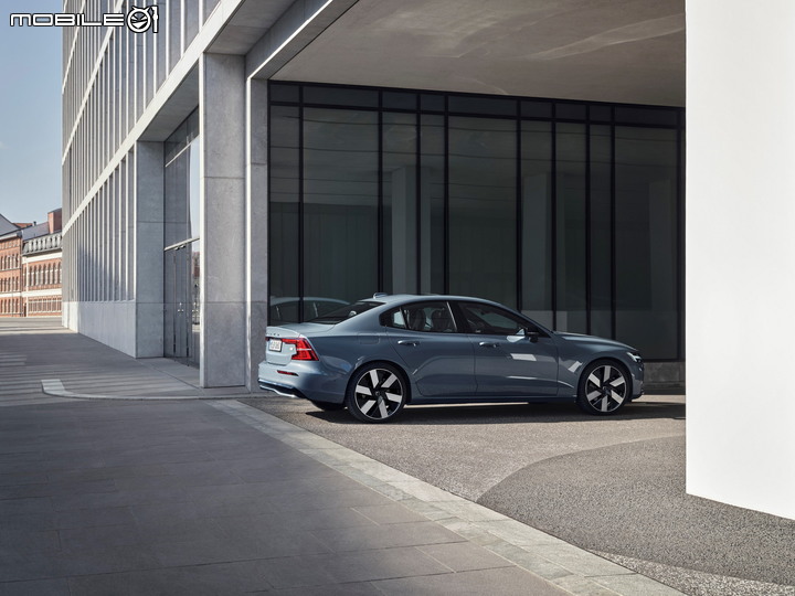 【海外新訊】Volvo S60/V60小改款登場，外觀小針美容、主機換裝Google車載系統！