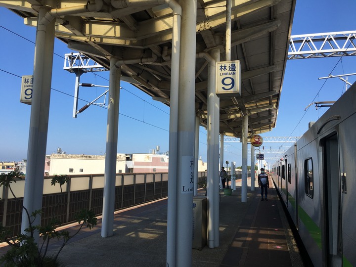搭EMU900最美區間車-騎遊台東大武之旅