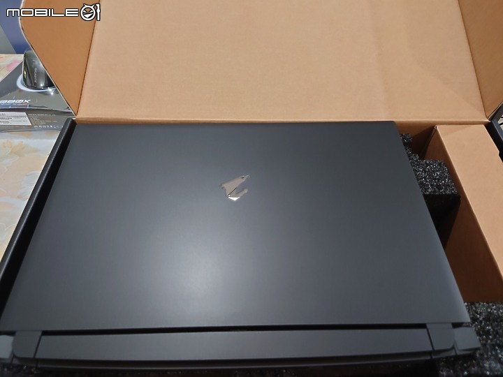 『CP值爆表開箱』技嘉 GIGABYTE AORUS 15G XC-8TW2430AH 電競筆電速開