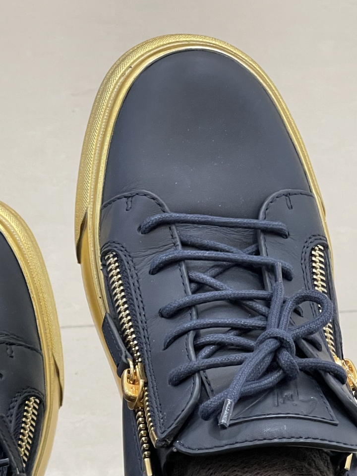 「開箱」Giuseppe Zanotti 黃金大底休閒鞋 & Dsquared2 羊毛開襟毛衣