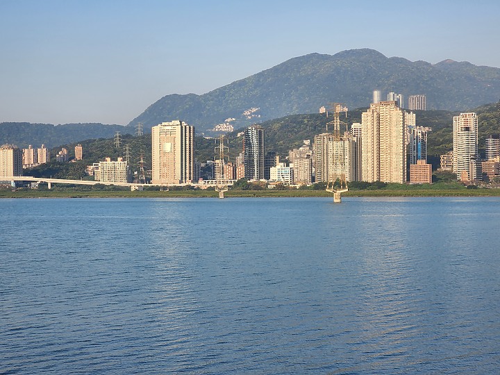 點我看大圖 【小宅開箱】三星 Galaxy S22 UItra 兩周心得 iPhone使用者都想換啦 !