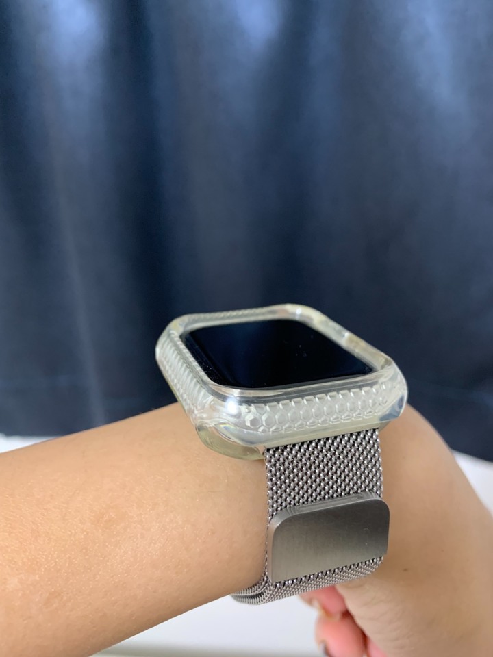 開箱ITSKINS Apple Watch ( 45 / 44mm ) 防摔保護殼