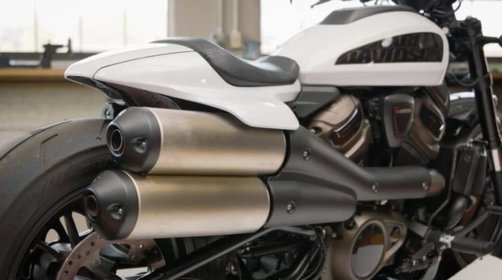 已下訂,2022年式Sportster S,史上最傳奇科技賽跑!啊嘶~~
