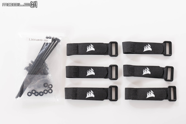CORSAIR iCUE 5000T RGB 機殼開箱實裝 以滿滿燈效設計打造個人絢爛風格