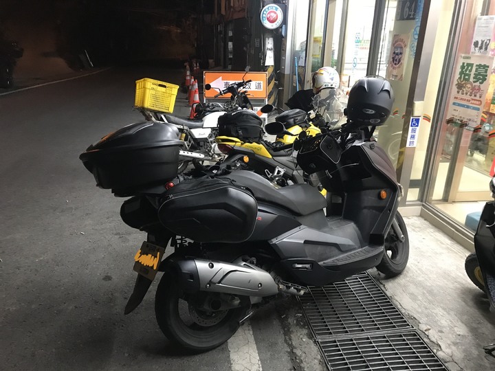 跨界 Cross 旅遊--翠巒、紅香、瑞岩、慈峰、翠峰、靜觀、合作、平靜、力行、華岡
