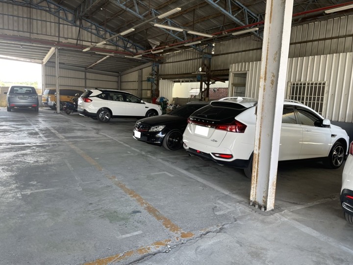 LUXGEN邊疆公司管理職佔地為王