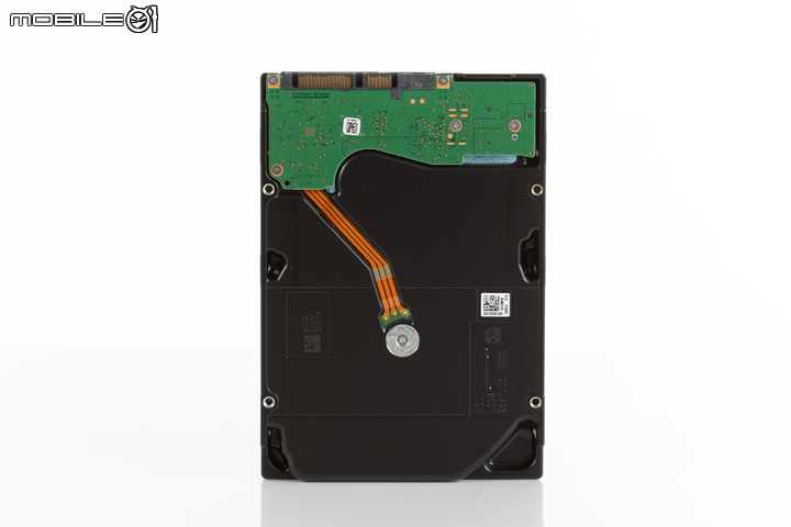Seagate IronWolf Pro 20TB NAS 硬碟實測 以超大容量與穩定效能提供海量儲存空間