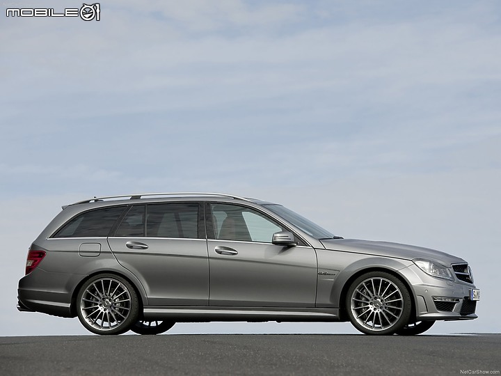 M-Benz C300 Estate運動版試駕 │ 能帥能跑更能載，科技跑旅人人愛！