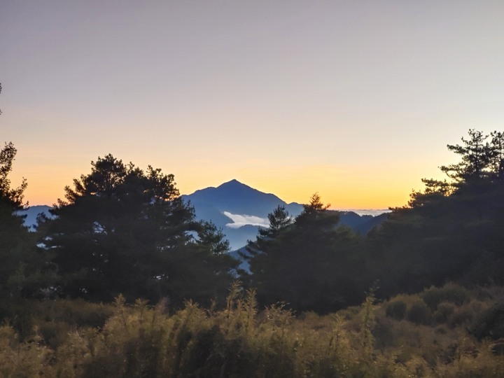 兩天一夜大劍山天梯在現場看真的會有驚嚇感