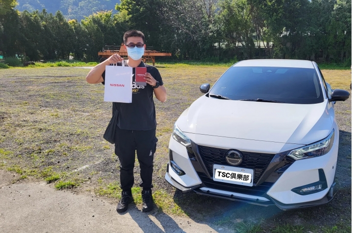ALL NEW SENTRA 2022 草莓日