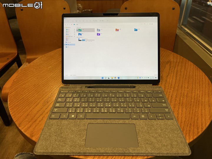 【簡易開箱】Microsoft Surface Pro 8