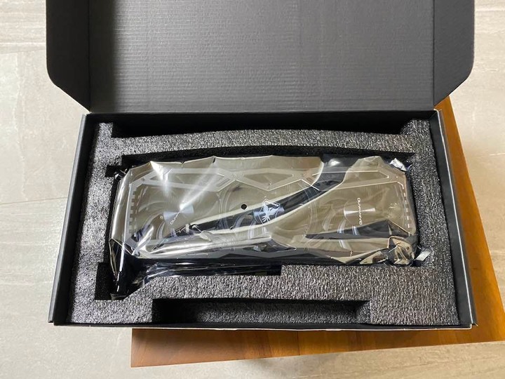 耕宇RTX 3070 PHOENIX 簡單開箱