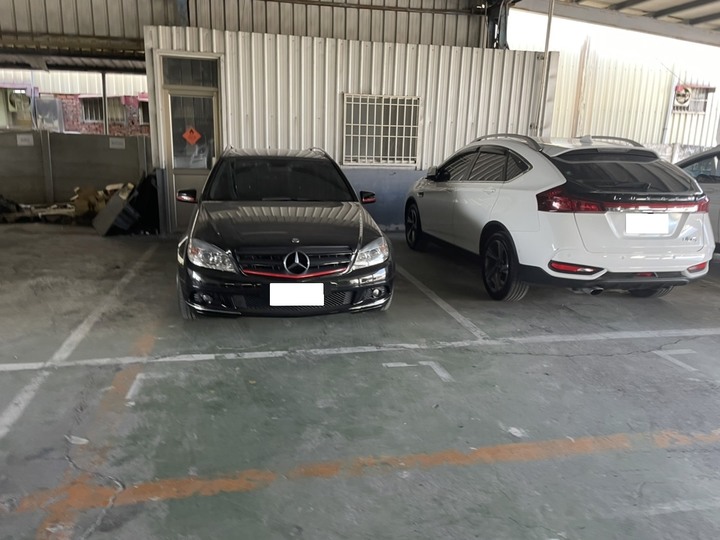 LUXGEN邊疆公司管理職佔地為王