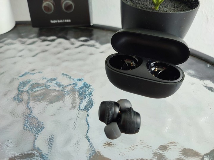 開箱 Redmi Buds 3 青春版耳機