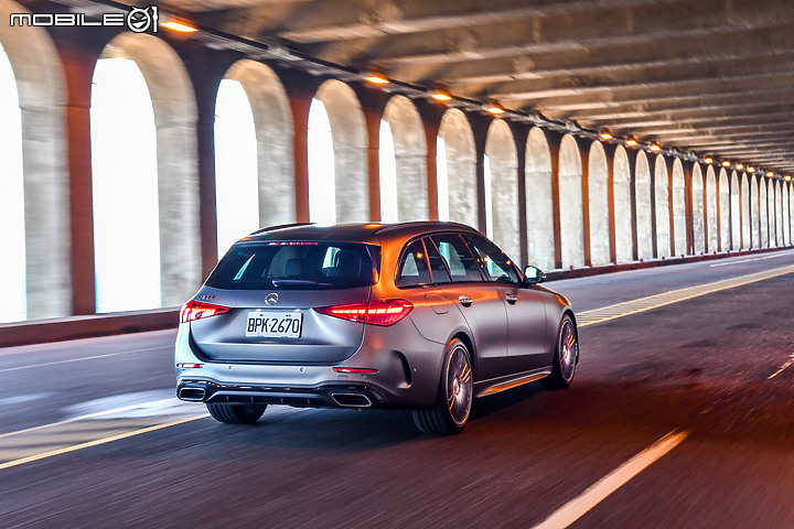 M-Benz C300 Estate運動版試駕 │ 能帥能跑更能載,科技跑旅人人愛!