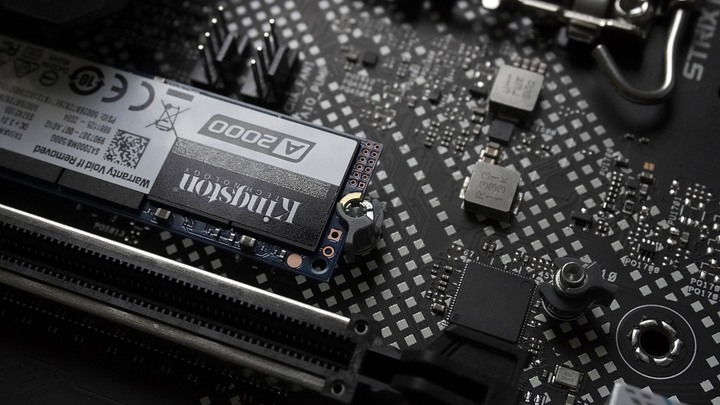 【組裝】堂弟的第一台電競桌機!! 火鳥 風魅影2022、ROG B660-A組裝紀錄篇