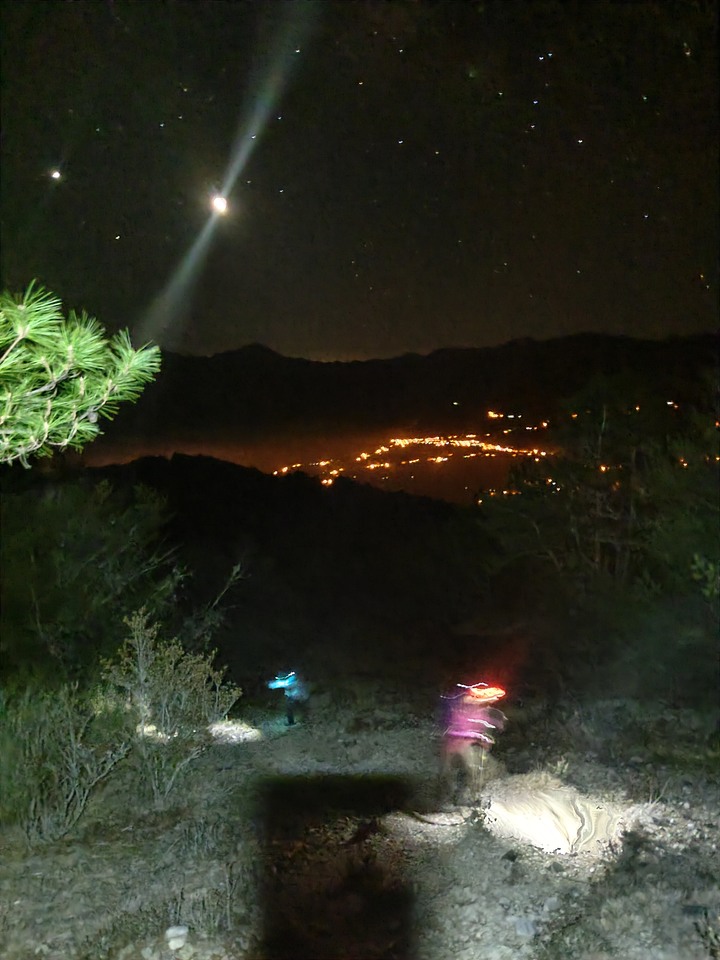 兩天一夜大劍山天梯在現場看真的會有驚嚇感