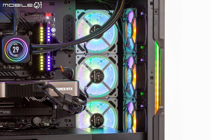 CORSAIR iCUE 5000T RGB 機殼開箱實裝 以滿滿燈效設計打造個人絢爛風格