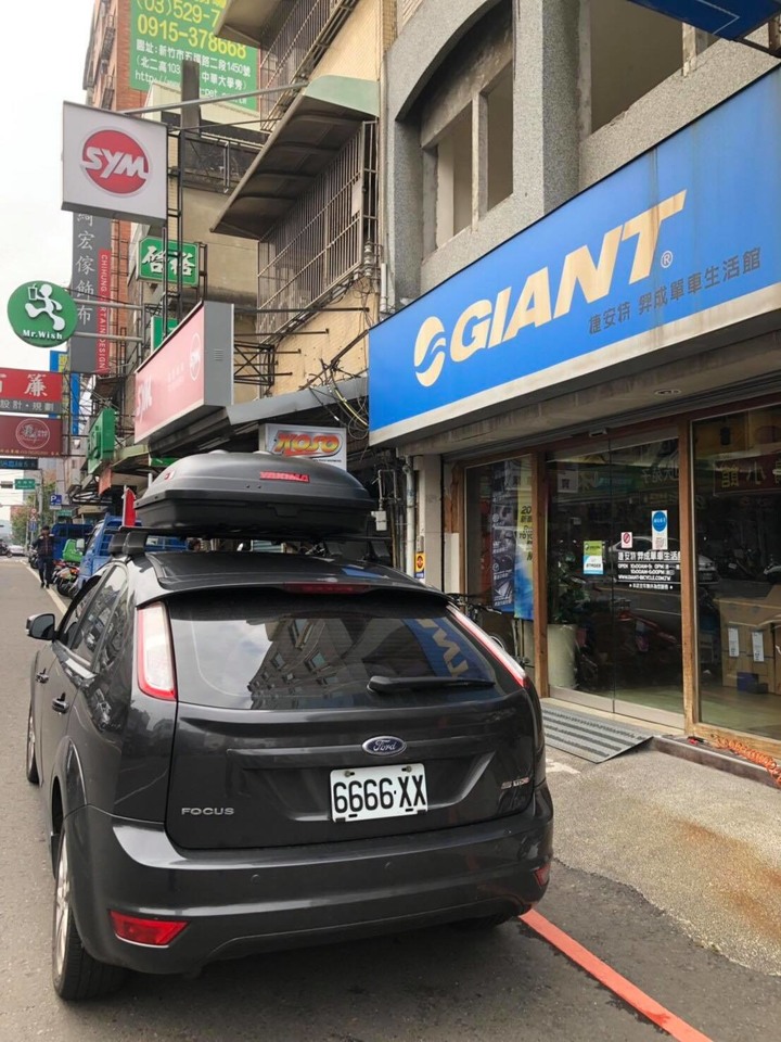 車頂行李盤請教 --- 2022/3/8 更新 Thule Ranger90 使用心得