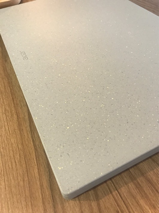 綠色環保材質!ACER Aspire Vero i5開箱