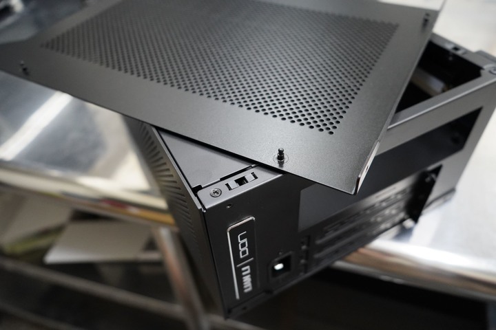 LIAN LI 聯力 A4-H2O 迷你 ITX 機殼 魔術大空間